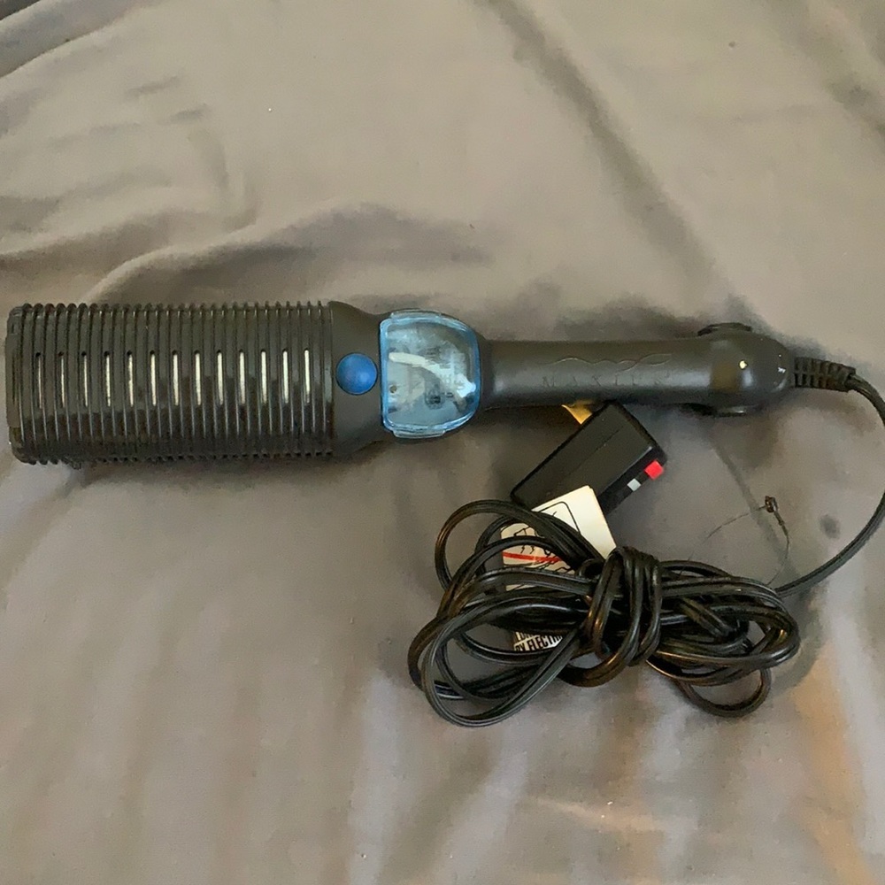 Maxius steam straightener